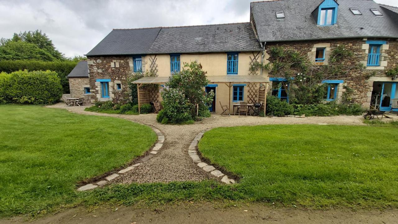 Domaine De La Tarais Villa Calorguen Exterior photo